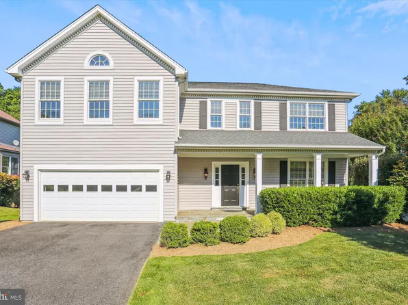 15521 Quince Ridge Ln, Gaithersburg, MD 20878