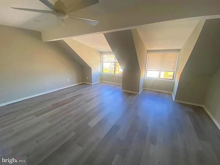 9819 Brookridge Ct — Photo 25