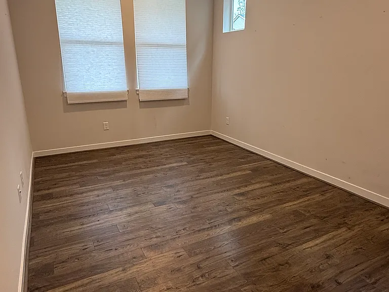8442 31st Pl NE — Photo 11