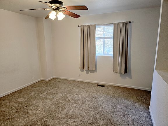 Primary Bedroom ~12x12ft