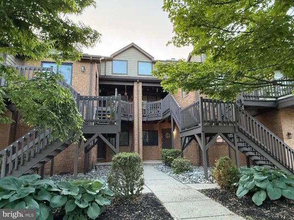 1704 Augusta Cir, Mount Laurel, NJ 08054