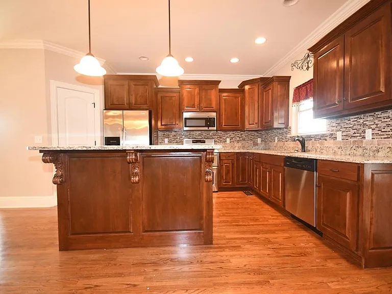 8751 Seven Lakes Dr — Photo 5