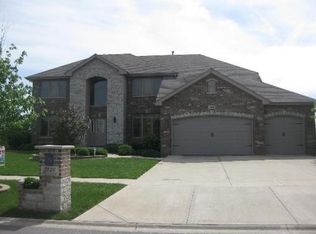 2826 Ryan Dr, New Lenox, IL 60451
