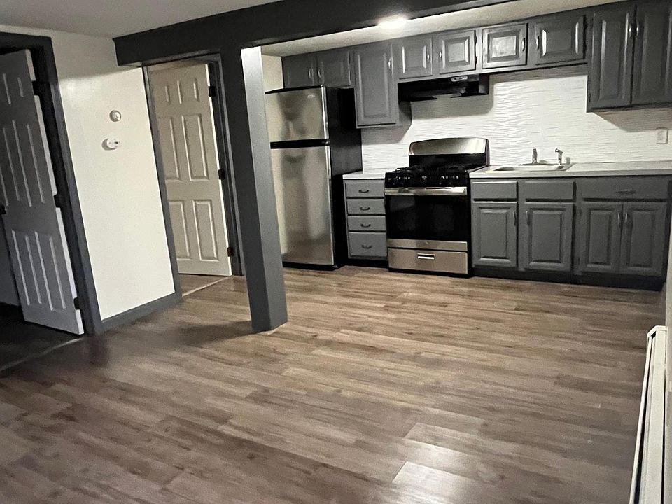 1st image of 1721 Smith St #B