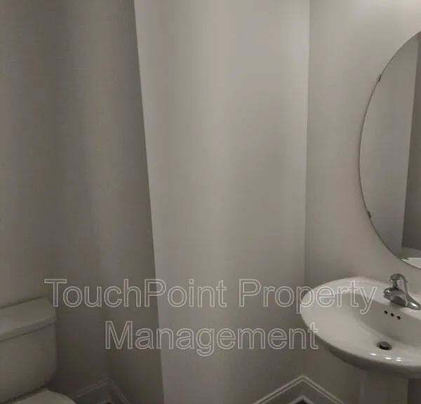 906 Acorn Way — Photo 7