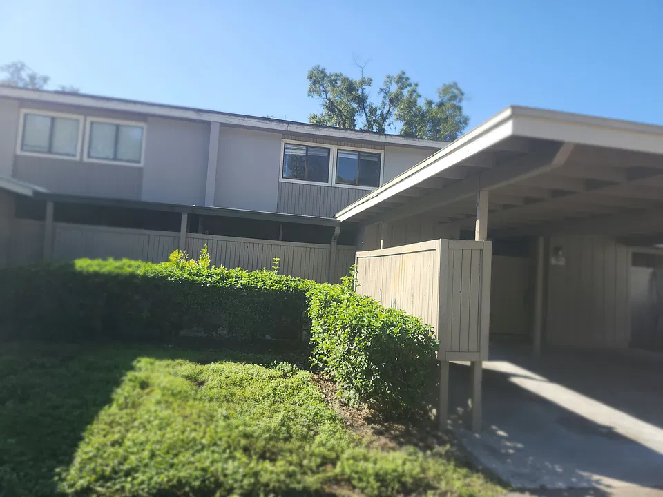 7911 Cedar Dr #7911