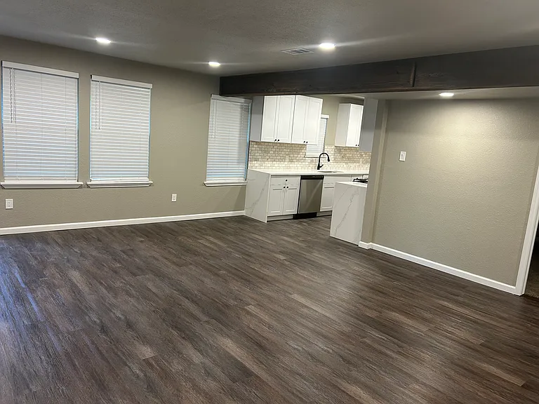 10312 Desdemona Dr — Photo 7