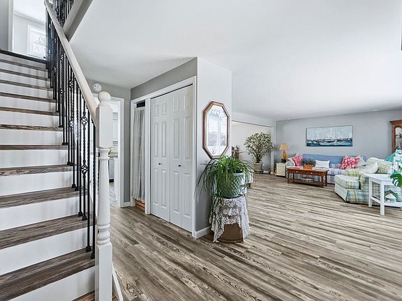 4th image of 5626 Dartmouth Dr