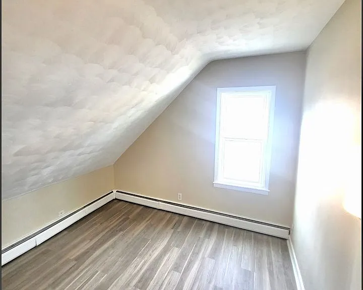 50-52 East George Street — Photo 7