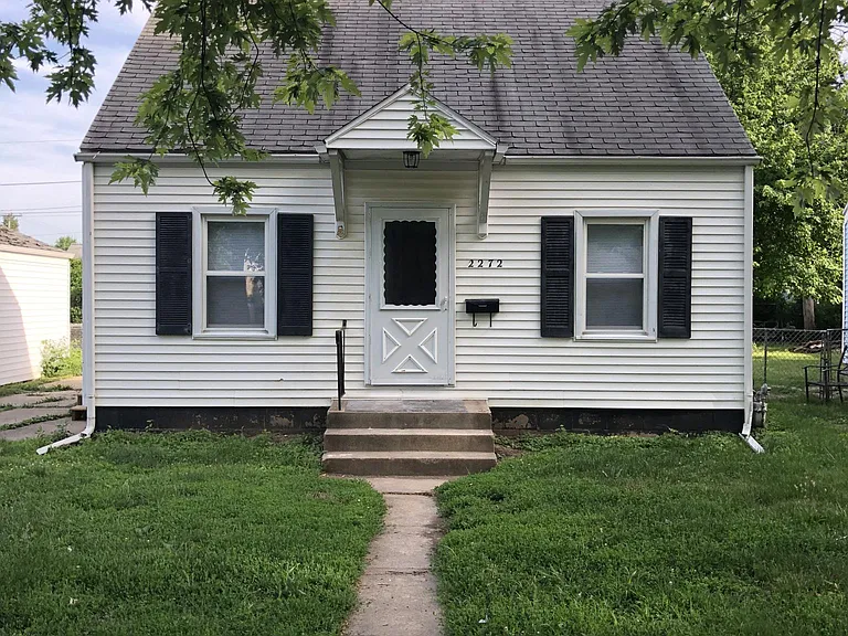 2272 E Converse Ave — Photo 23