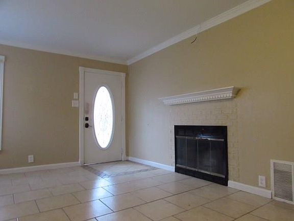 4th image of 2121 Brittain St