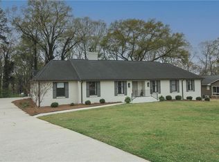 112 Maple Dr, Cartersville, GA 30120