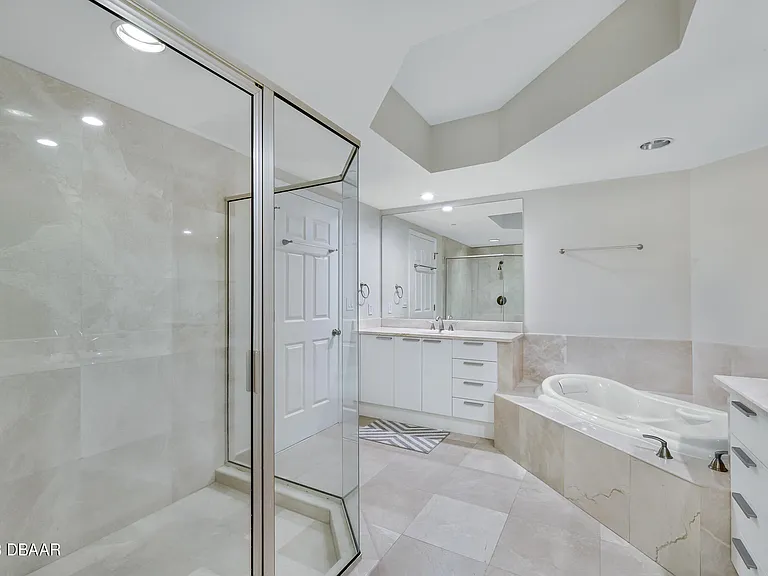 231 Riverside Dr #1006 — Photo 24