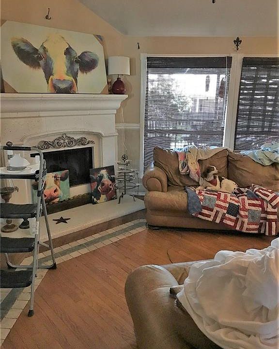 1st image of 2114 Bentley Dr