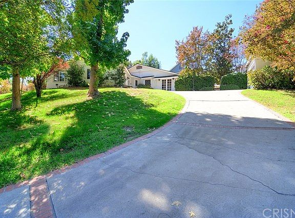 3rd image of 19327 Olivos Dr