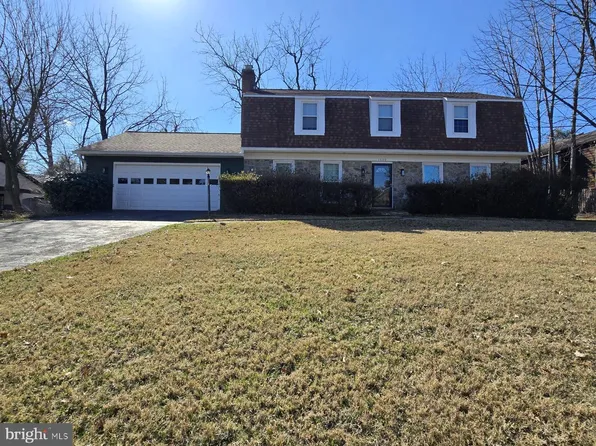 1530 Pathfinder Ln, Mc Lean, VA 22101