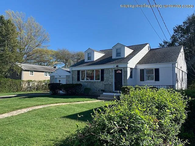 18 Woolley Ave photo 1