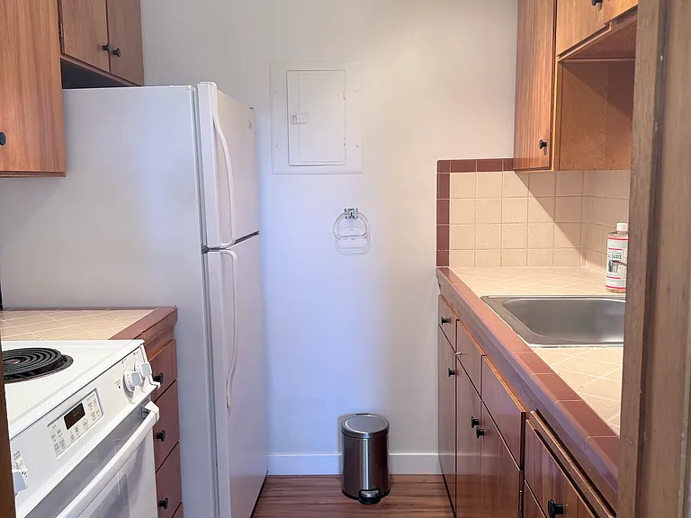 1440 NW 60th St #4 — Photo 7