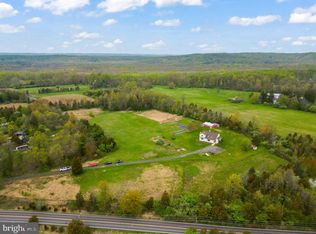 5 Thousand Acre Rd, Sellersville, PA 18960