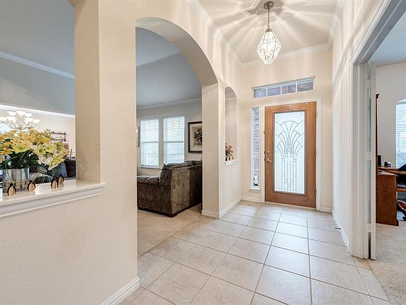 5th image of 403 Doyle Dr