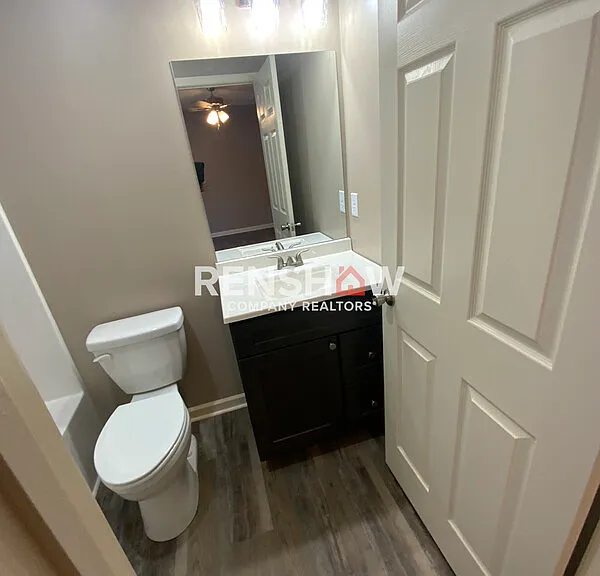133 Hawthorne Ave — Photo 15