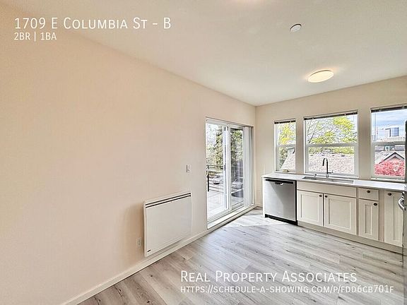 3rd image of 1709 E Columbia St #B