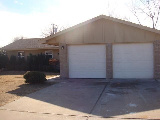 Home for Sale in Oklahoma City, Oklahoma $109,900