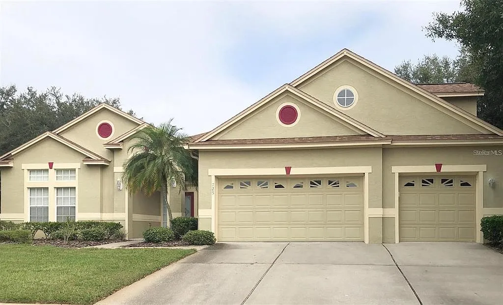 5 bed, 4.5 bath, 3060 sqft, $3,995 — Photo 1