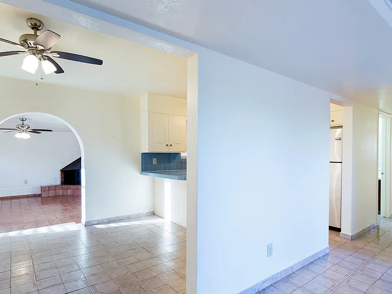535 N Cimarron St — Photo 6