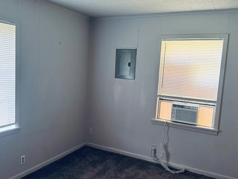 880 W Verdine St — Photo 15