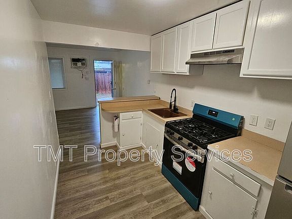 5th image of 2619 W Acacia St APT 1