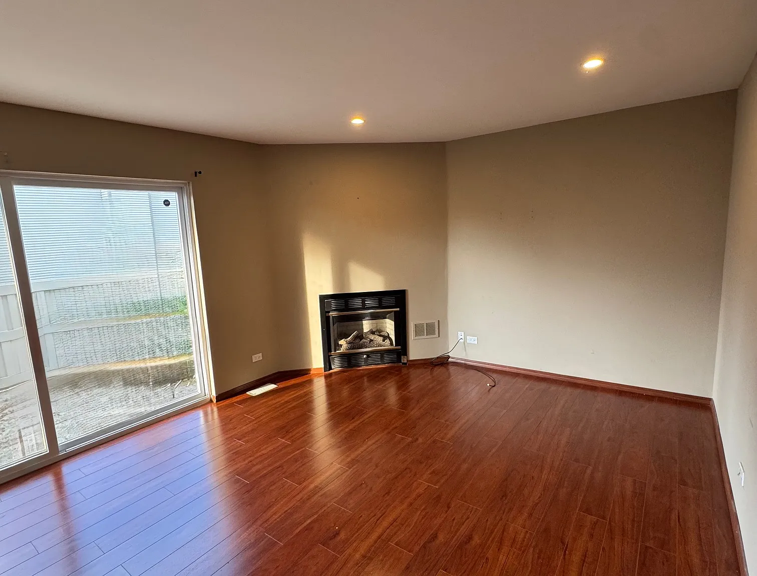 2 bed, 1.5 bath, 1400 sqft, $2,495 — Photo 1