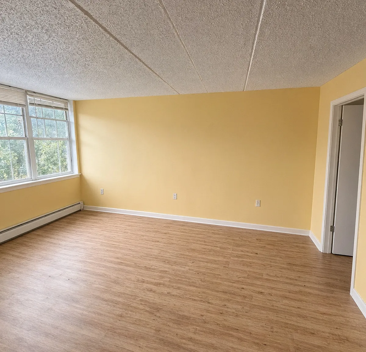 3 bed, 2.5 bath, 1087 sqft, $3,600 — Photo 4