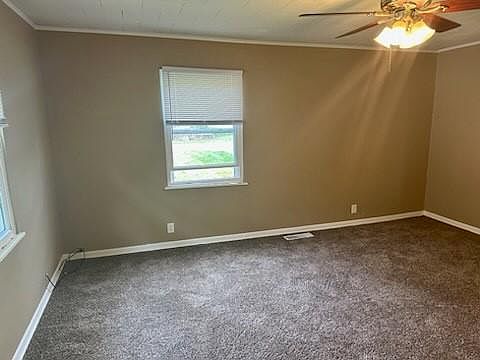 4th image of 2864 Park St