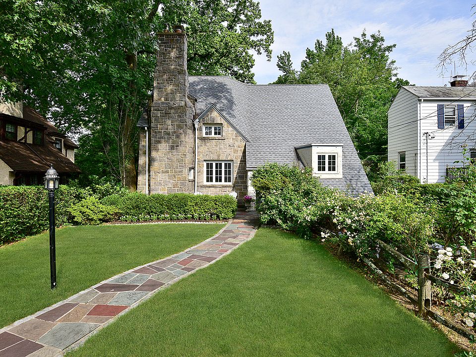 2nd image of 63 Ridge Rd