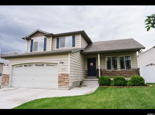 972 W York Dr, North Salt Lake, UT 84054