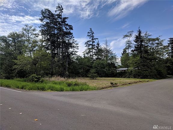 4th image of 699 Duck Lake Dr NE