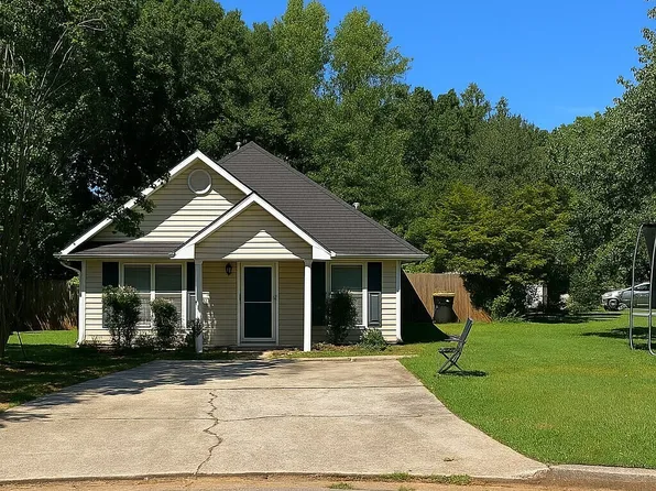 204 N Main Ct, Stockbridge, GA 30281