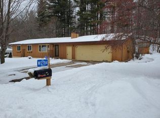 W12784 Uecker St, Caroline, WI 54928