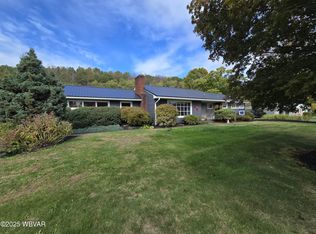 1715 Clarion Dr, Williamsport, PA 17701