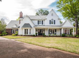 8901 Three Chimneys Dr E, Memphis, TN 38138