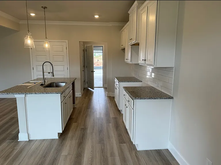 3250 Westgate Park Dr — Photo 6