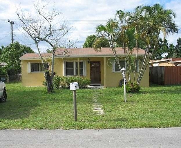 2nd image of 6529 SW 20th St