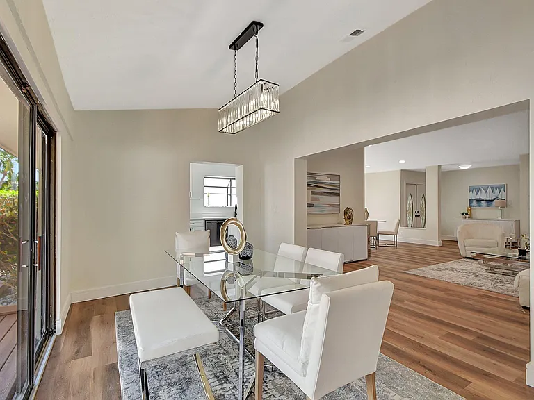 21440 Campo Allegro Dr — Photo 11