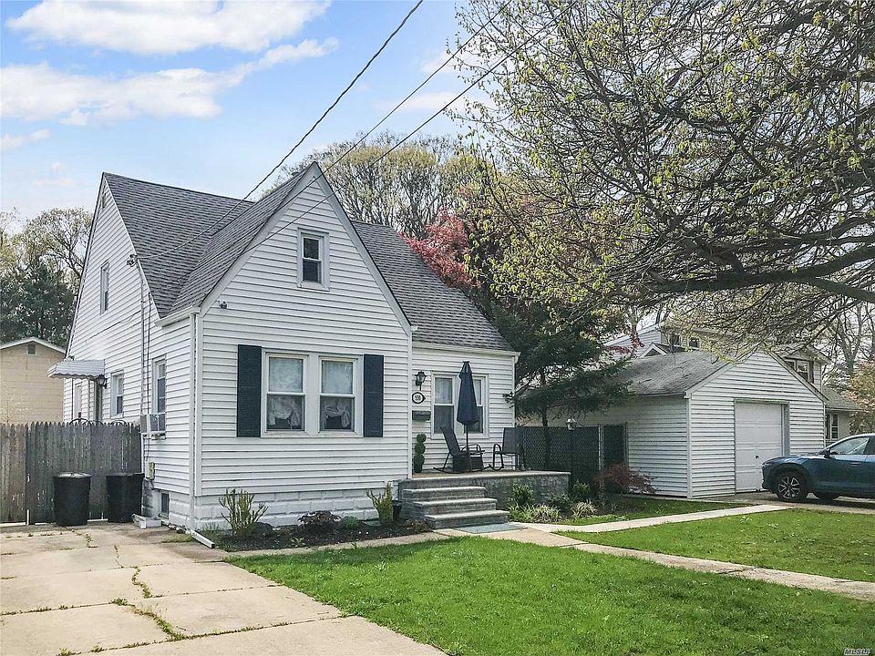 550 Linden St, West Hempstead, NY 11552 Zillow