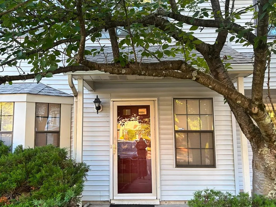 404 Maplecrest Rd