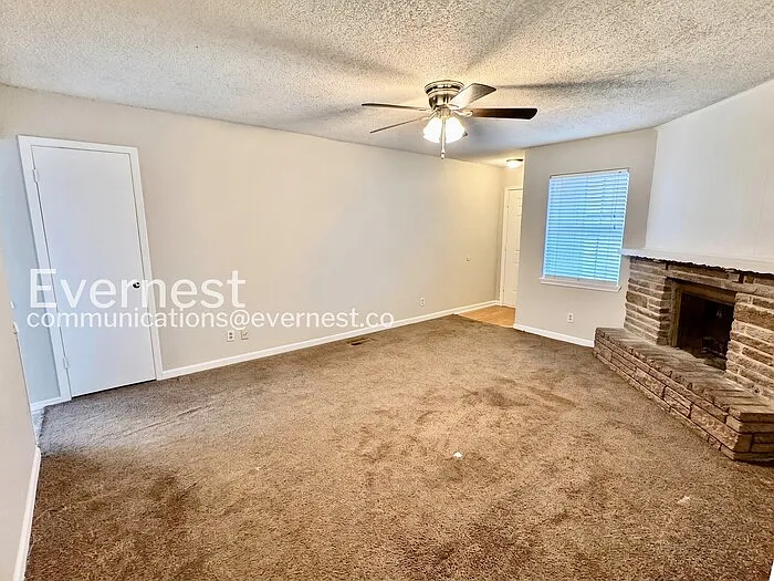 1756 S Pine Ave — Photo 11