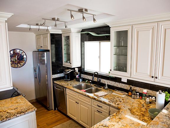 5th image of 2308 W Oceanfront APT B
