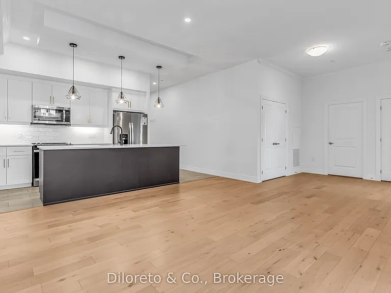 1880 Gordon St #214 — Photo 10