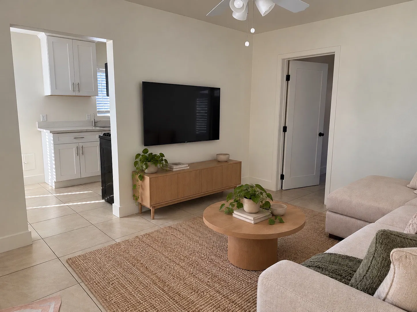 1 bed, $1,900 — Photo 4